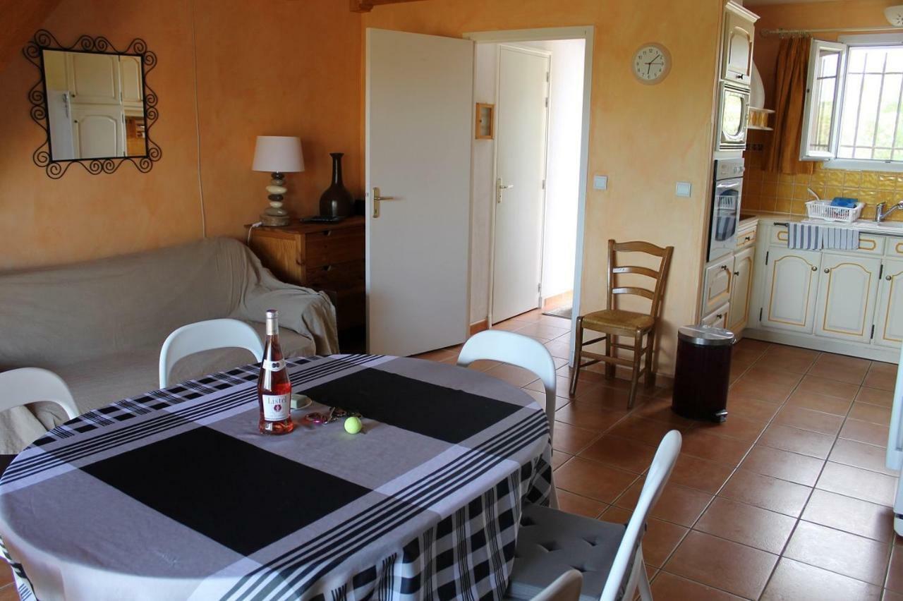 Appartement Dans La Residence Les Mazets De Camargue Arles Exterior foto